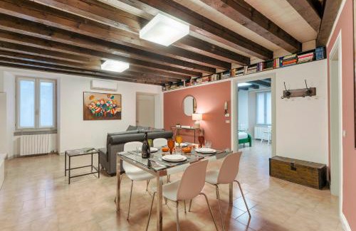 Iseo Apartment | Iseo Portelle Holiday da Barbara - private parking & bike storage