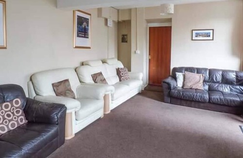 Bont Newydd Cottage | ISFRYN, pet friendly, character holiday cottage in Caernarfon