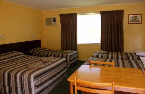 Scone Hotel | Isis Motel Scone