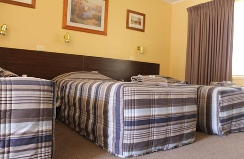 Scone Hotel | Isis Motel Scone