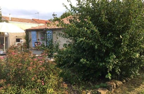 Cezais Cottage | Isis, small house, South Vendée, Puy du fou, Marais Poitevin