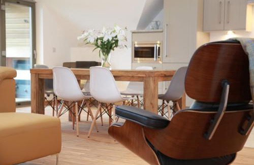Forfar House | Isla