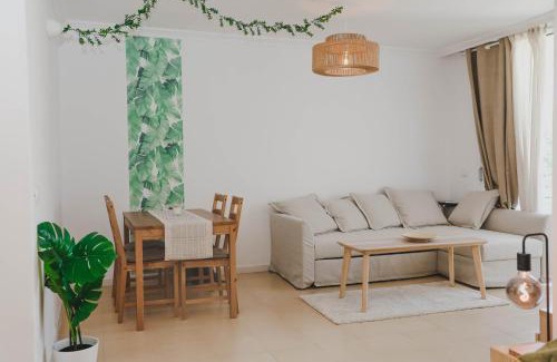San Miguel de Abona Apartment | Isla Verde Studio Apartment Green Park
