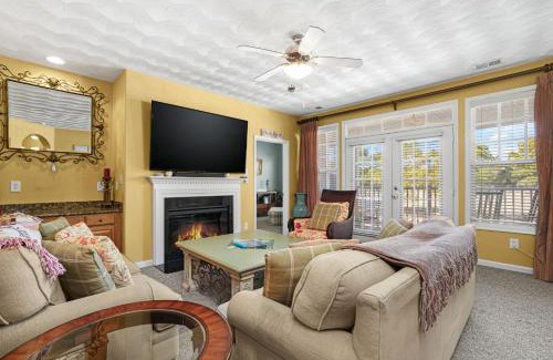 Cape Charles House | Isla Villa - Comfortable Bay Creek townhome with pools & golf!