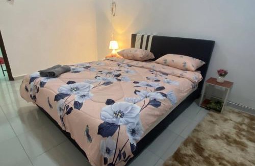 Perkampungan Peramu House | Islamic Homestay Promenade Tanjung Lumpur