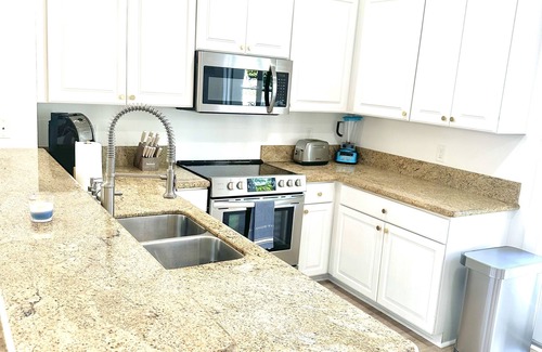 Islamorada House | Islamorada Anglers Reef! “Sandbar Bungalow Villa" AMAZING! Middle row location!