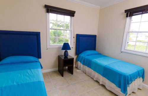 Vuemont Villa | 'Island Breeze' - luxurious private villa, lovely views & excellent facilities