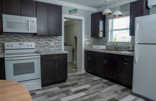 Spanish Wells Apartment | Island Breeze Spanish Wells with free Golf Cart Kayak & Paddle Board oct 2019