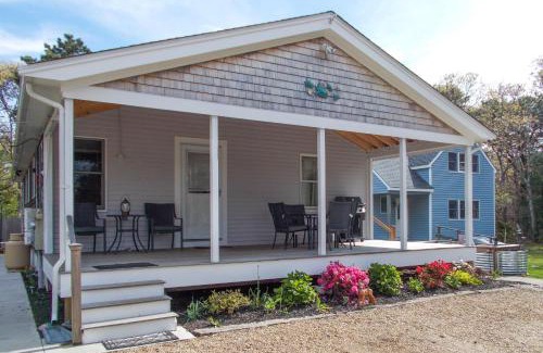 Oak Bluffs House | Island Breeze