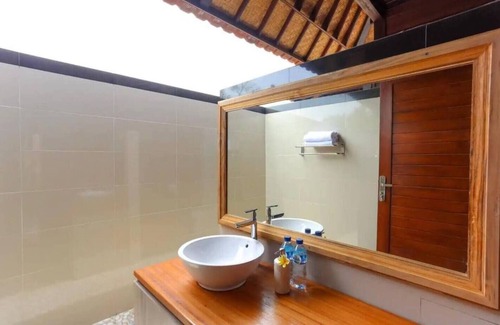 Mushroom Bay House | Island Cabanas Mushroom Beach!nBungalow Nusa Lembongan