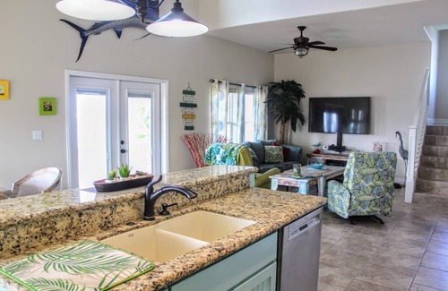 Key Allegro House | Island Charm - Beautifully Appointed Home In Key Allegro