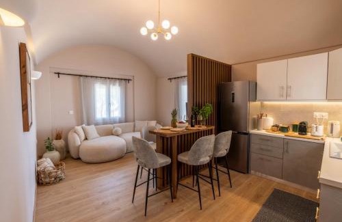 Imerovigli Apartment | Island Charm Imerovigli Apartment