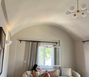 Imerovigli Apartment | Island Charm Imerovigli Apartment