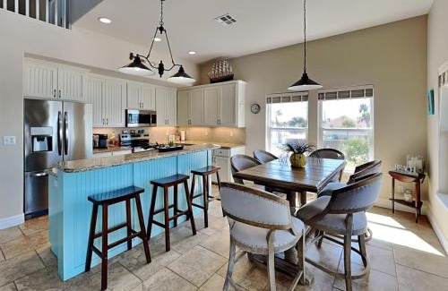 Key Allegro House | Island Charm