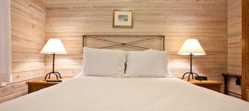 Historic Seaport Hotel | Island City House