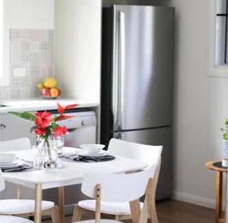 Nelly Bay House | Island Cottages
