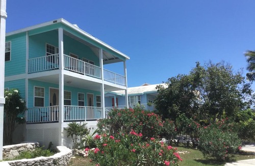 George Town Apartment | Island Dreams Condo Apt