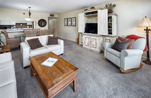 Fort Walton Beach Condo | Island Echos 5M STUNNING Gulf Front 1 bed/1 bath, RETREAT!