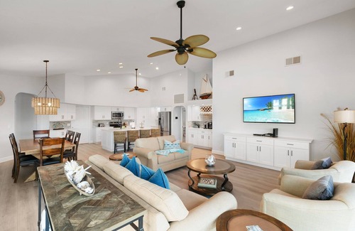 Marco Island House | Island Family Oasis with South Western Exposure!