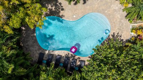 Nassau Apartment | Island Gardens Family Escape, Pool & Car included