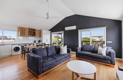 Cape Woolamai House | Island Getaway, Outdoor Spa, Games Room
