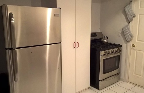 Greenbank House | Island House @ Honeymoon Bay - Lower Level