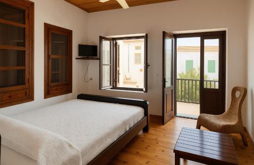 Karpenisi House | Island house meters from the waterfront