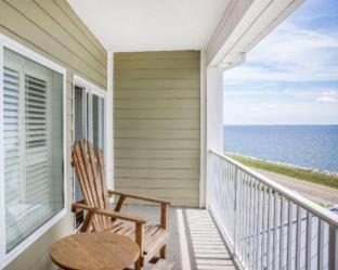 Piney Point Hotel | Island Inn & Suites, an Ascend Collection Hotel