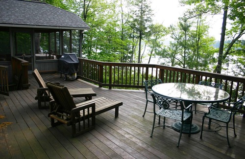 Meredith House | Island Lake House In Big Beaver Island