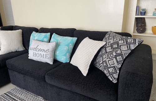 Richmond Condo | Island Life#2 @Bay Garden Live Local. GOOD PRICE!Clean with Ocean views