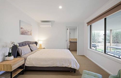 Cowes House | Island Life by Ready Set Stay - BYO LINEN & TOWELS