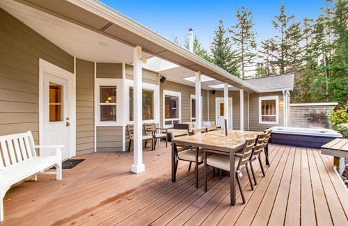 Camano Island House | Island Oasis