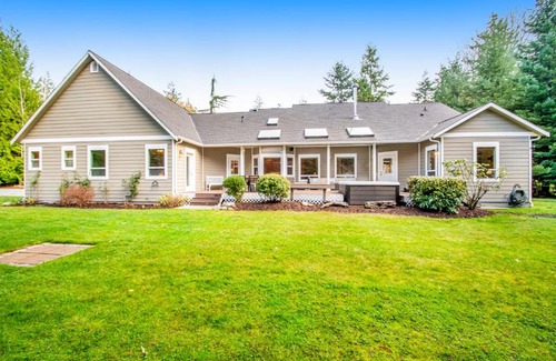 Camano Island House | Island Oasis