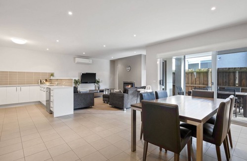 Cowes House | Island Oasis - with shared solar heated pool in Cowes