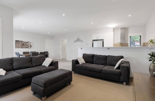 Cowes House | Island Oasis - with shared solar heated pool in Cowes