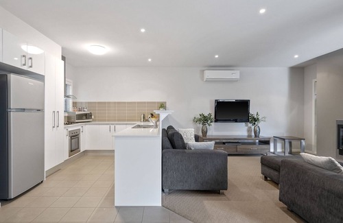 Cowes House | Island Oasis - with shared solar heated pool in Cowes