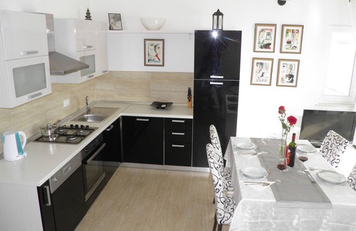 Dinjiska Apartment | Island Pag- seafront