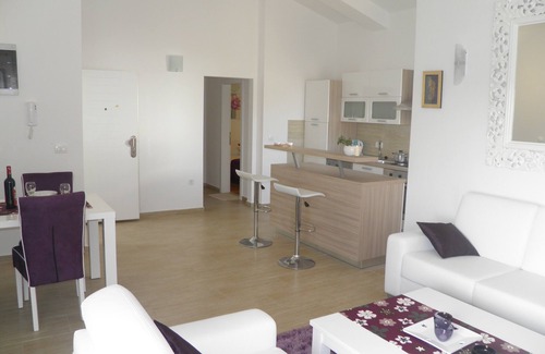 Dinjiska Apartment | Island Pag- seafront