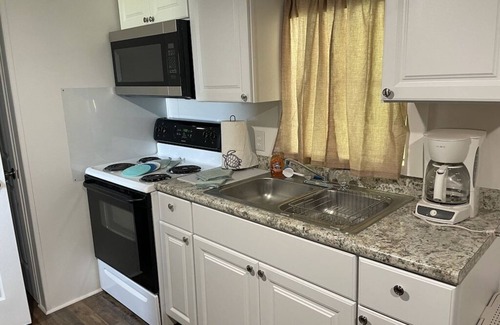 Grand Isle RV Rental | Island Palms Cabin 2