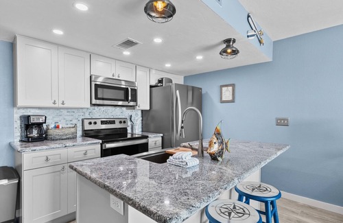 Cedar Key Condo | Island Place 112 No Stairs Great View, Pool!