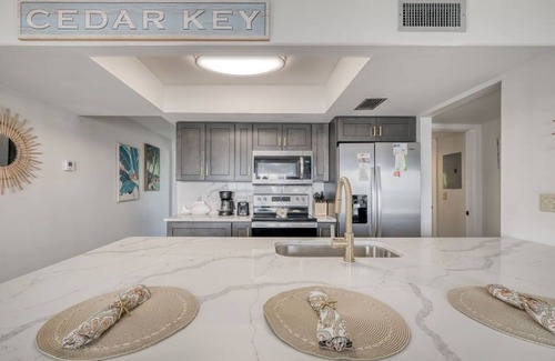 Cedar Key Condo | Island Place 214 Is An Open Gulf Condo!