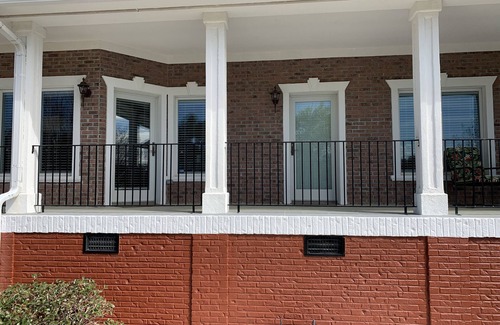 Chapin Apartment | Island's Sunset Gold Guest Room on Beautiful Lake Murray