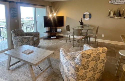 Fort Walton Beach Apartment | Island Sands 205