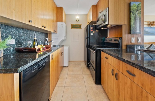 Maalaea Apartment | Island Sands 210 in Maalaea