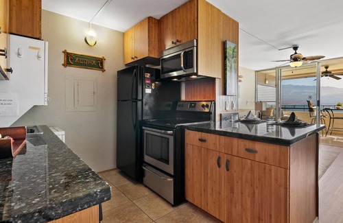 Maalaea Apartment | Island Sands 210 in Maalaea