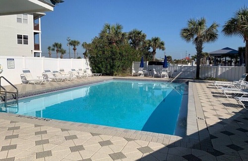 Fort Walton Beach Condo | Island Sands 208 - Spectacular views, beachfront, and a full kitchen,