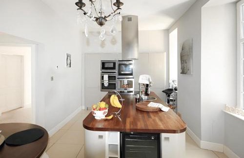Rothesay House | Island Seaview Villa