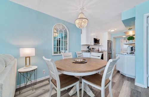 Ono Island Condo | Island Shores 652: Beach Front Balcony: Stunning Gulf Views, Pool, Free Parking
