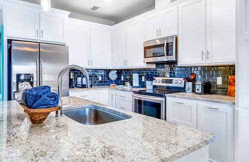 St. George Island House | Island Tide is a 4-bed, 4-bath house on the west side of St. George Island, FL.