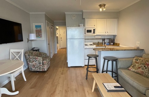 Hilton Head Island Condo | Island Time! 3 from oceanfront incredible view!